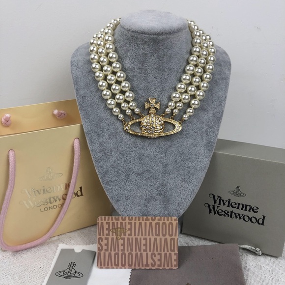 Vivienne Westwood Three Row Pearl Bas Relief Choker - Picture 2 of 7